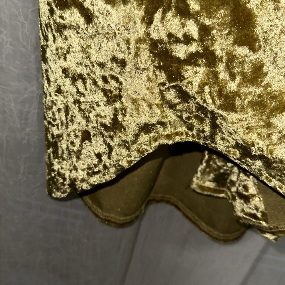 AMADI X Anthro XS Gold Crushed Velvet Long Sleeve Relaxed Fit Top - Picture 12 of 15